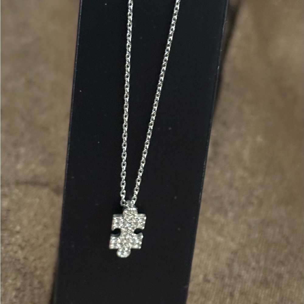Elegant Silver Touchstone Puzzle Pendant Necklace 15-18in Rhodium plated